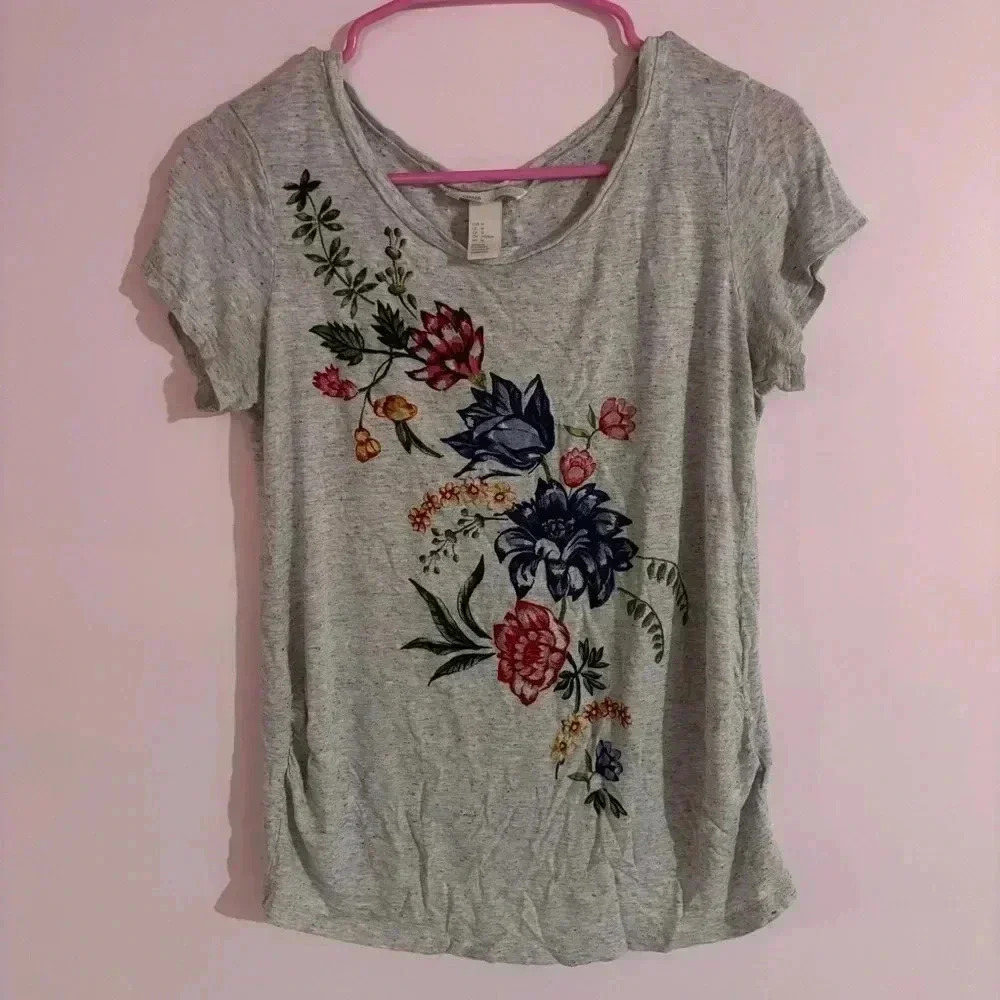 ☀️H&M Floral Mama Short Sleeve Shirt Size Medium